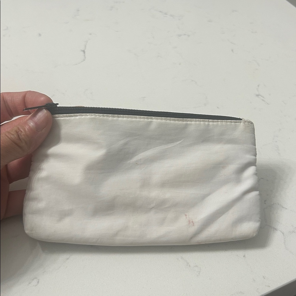 Small pouch - Picture 2 of 3